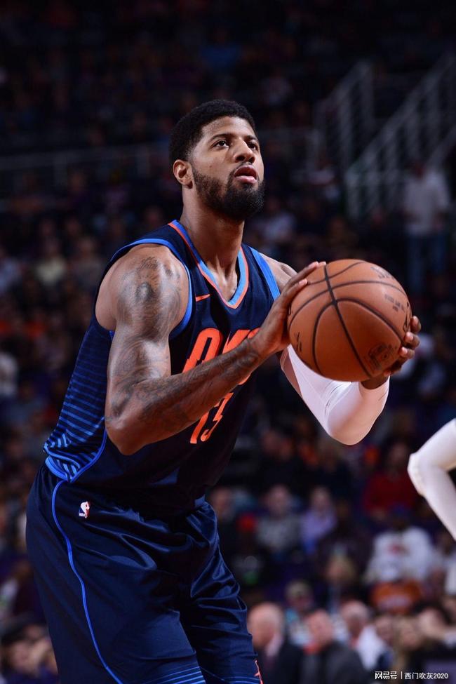 每体：由于拉什福德未来不确定，巴萨关注努萨、福法纳和马拉（每体：拉什福德前景未明，巴萨将目光投向努萨、福法纳与马拉）