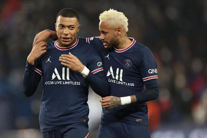 凯尔：我和施洛特贝克没矛盾；他的续约？在经济上我们尽全力（凯尔：与施洛特贝克无矛盾；续约事宜我们在财务上已尽全力）