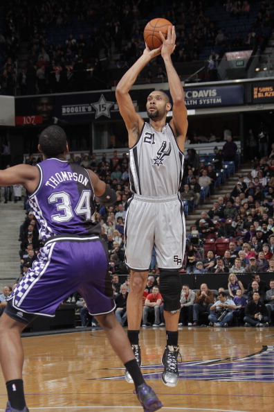 国足选帅时间线：9月5日公开选聘，今日邵佳一出任新帅（国足选帅进展：9月5日启动公开选聘，邵佳一今日担任主帅）