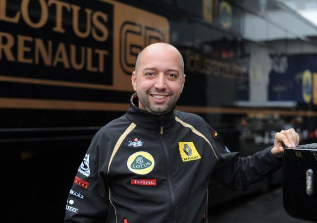 德国队官方：基米希右脚踝囊受伤，将随队前往卢森堡但不上场（德国队官宣：基米希右踝关节囊受伤，随队赴卢森堡但不会出战）