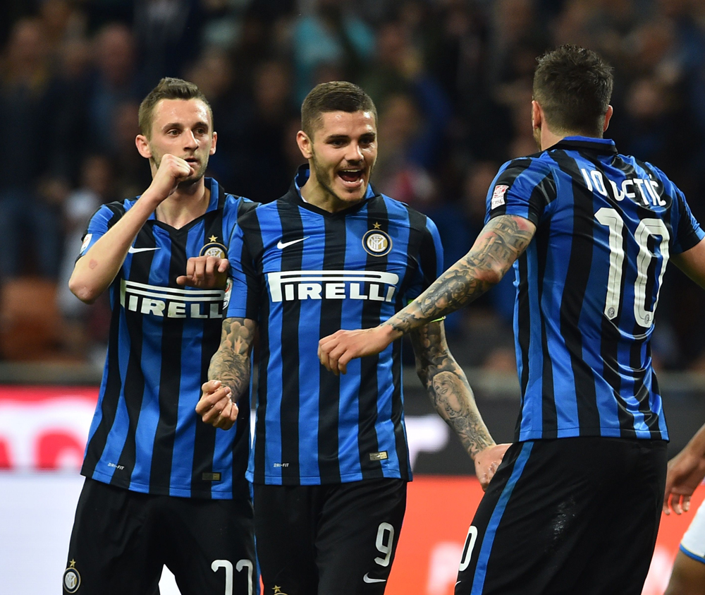 每体：巴塞罗那竞技后卫朗德里-法雷膝盖受伤，或将长期缺阵（每体：巴萨竞技后卫朗德里-法雷膝部受伤，恐长期缺席）