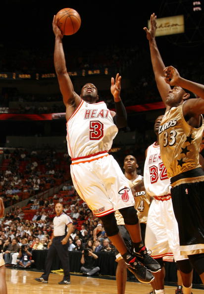 热议国足选帅：本土教练是陪标的；选土帅洋帅都是领导一句话（国足选帅引发热议：本土教练被指成陪跑，土帅洋帅归根还是领导说了算）