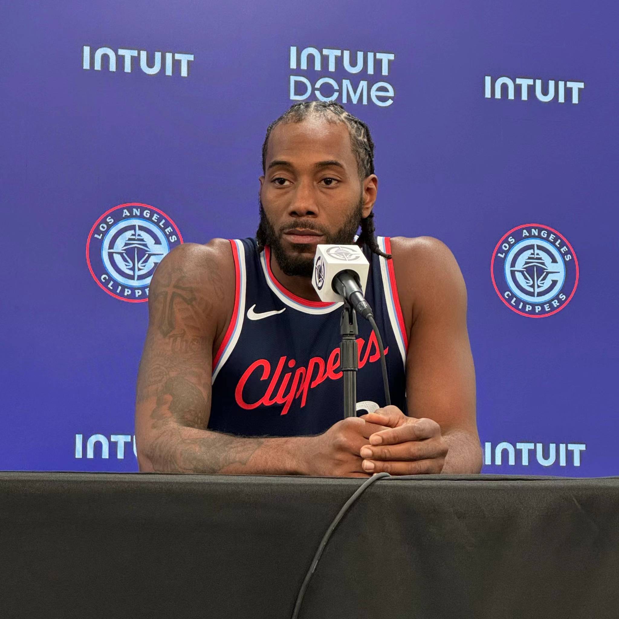 齐沃：感谢大家的称赞，但上场的是球员，功劳属于他们（齐沃：感谢肯定，胜利归功于球员）