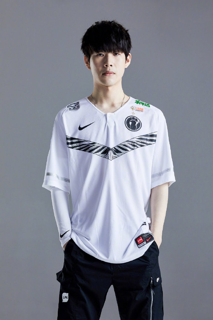 迪薩西身高 迪薩西身高