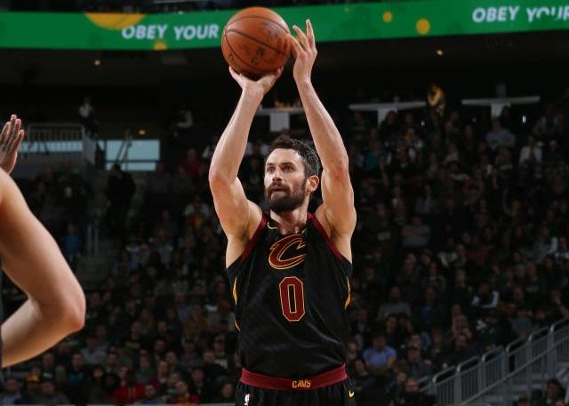 中承载着巨 中承载着巨